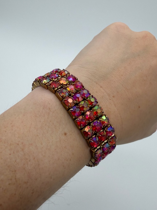 Jewelry - Vintage Aurora Borealis Crystal Stretch Bracelet